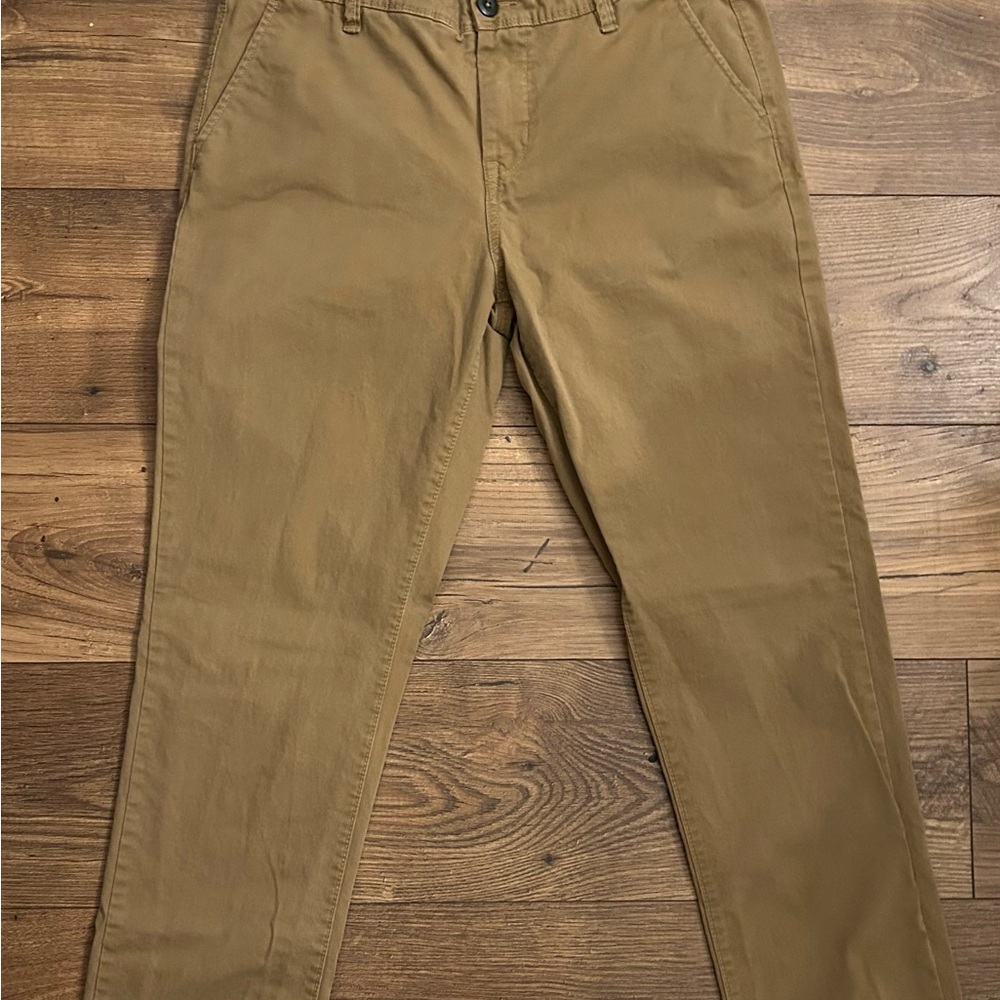 Men's Classic Tan Chinos